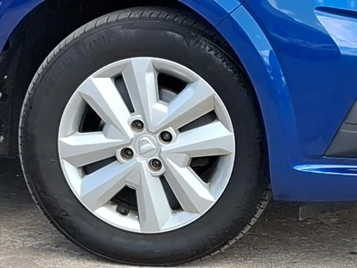 2022-dacia-sandero-10-tce-comfort-90bhp-big-8