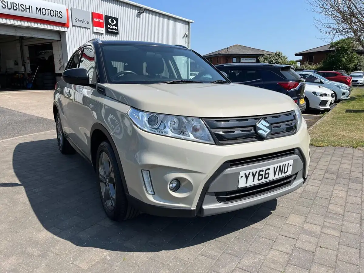 2016-suzuki-vitara-16-sz-t-big-0