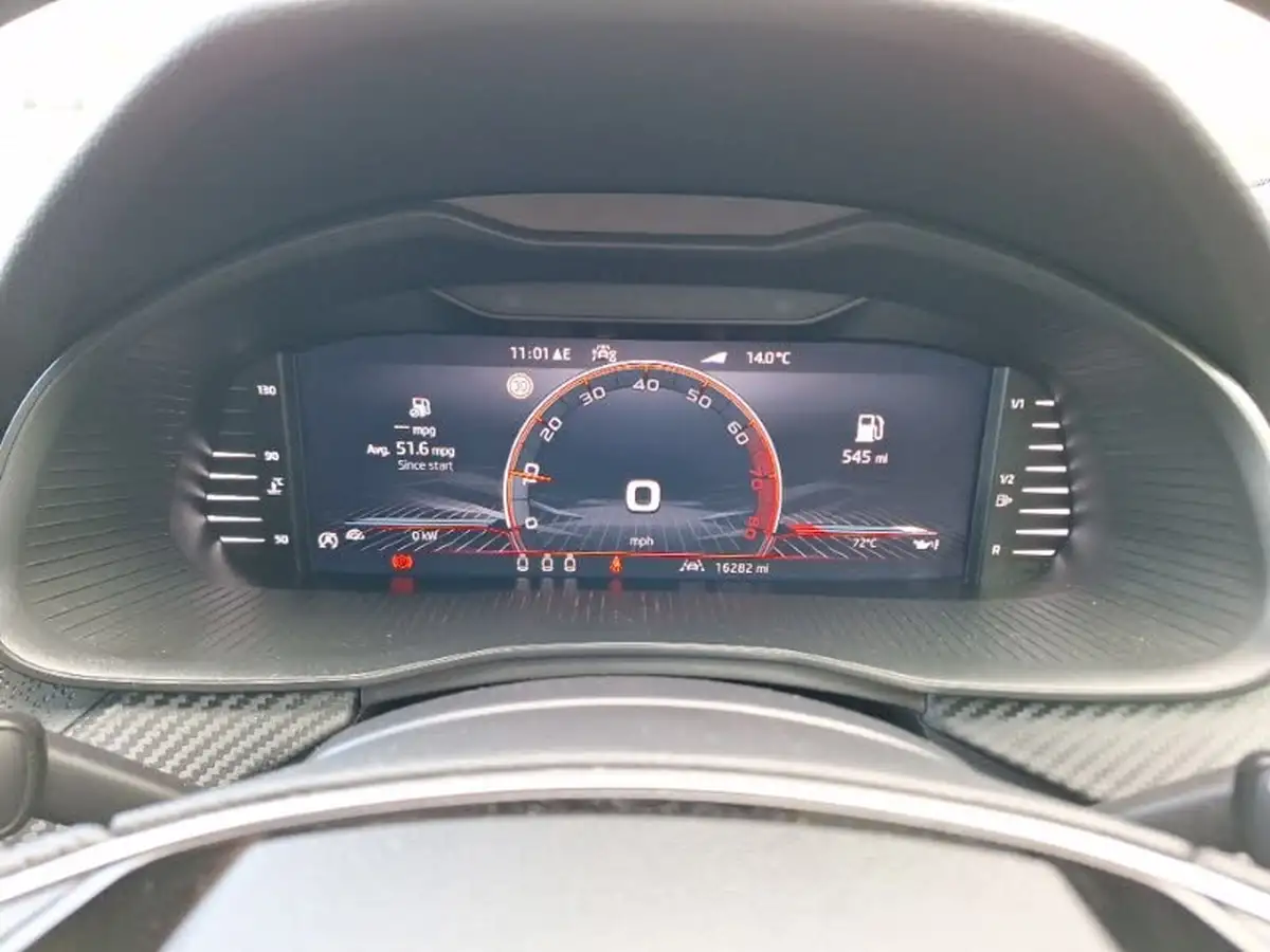 2024-skoda-kamiq-10-tsi-monte-carlo-116ps-big-9