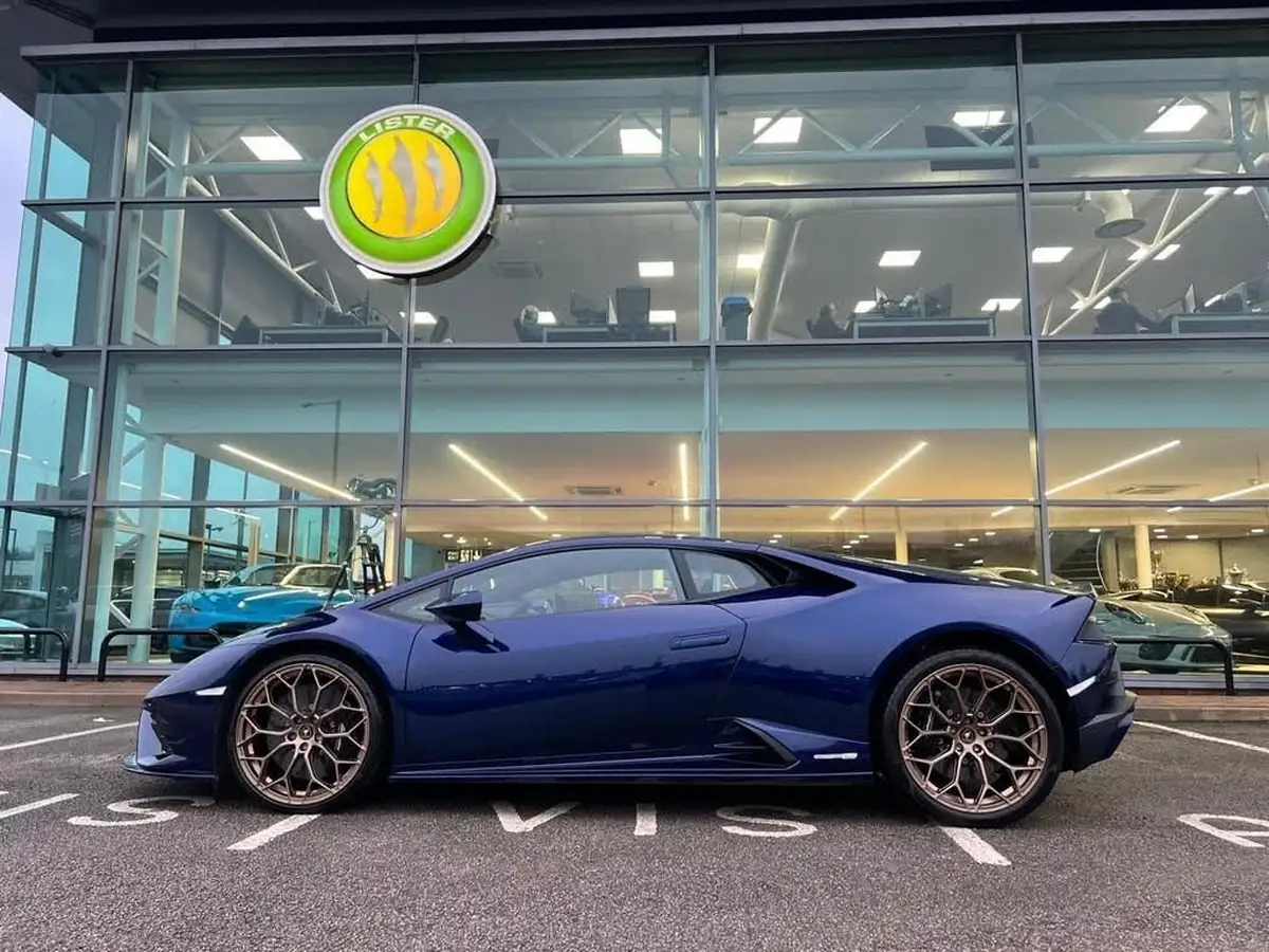 2021-lamborghini-huracan-big-31