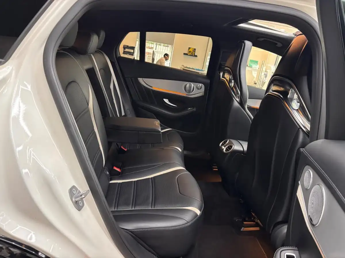 2018-mercedes-benz-glc-class-40-glc-amg-63-s-510ps-premiumss-coupe-4d-big-29