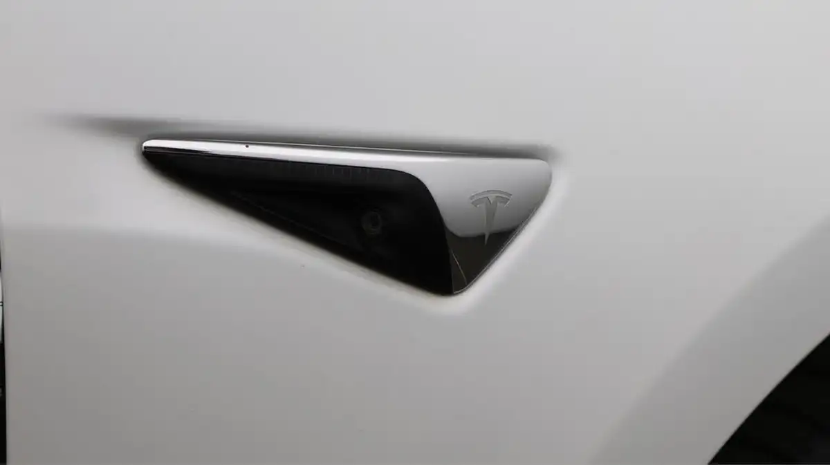 2020-tesla-model-3-e-standard-plus-big-23