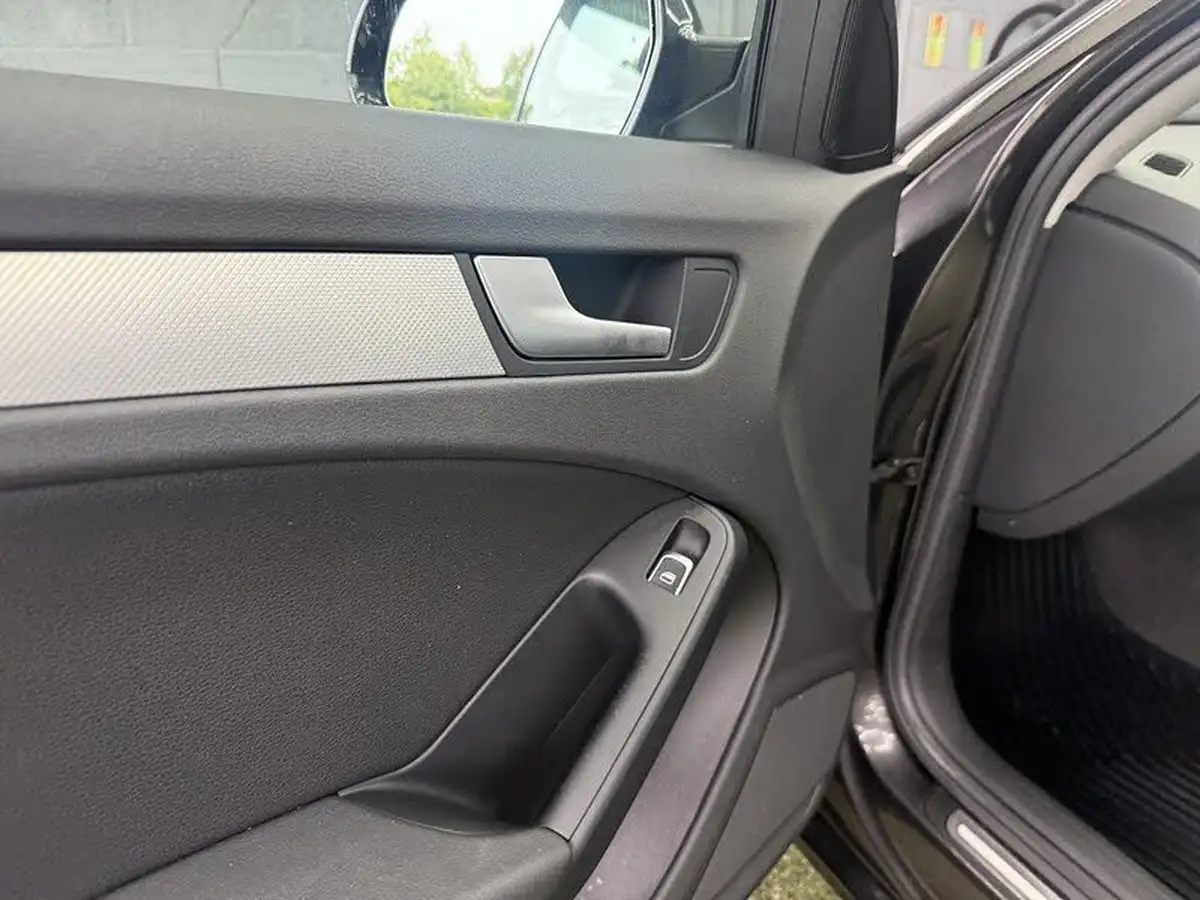 2012-audi-a4-20td-se-technik-136ps-big-38