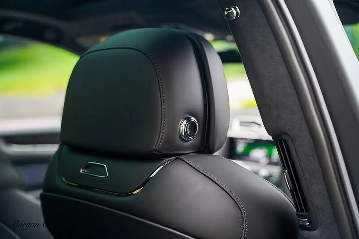 2024-bentley-bentayga-40-v8-s-big-46