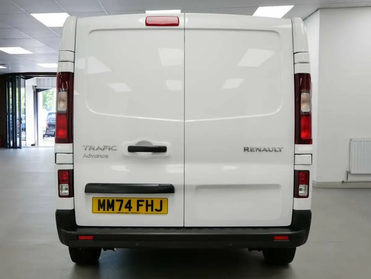 2024-renault-trafic-20dci-ll30-150-advance-big-23