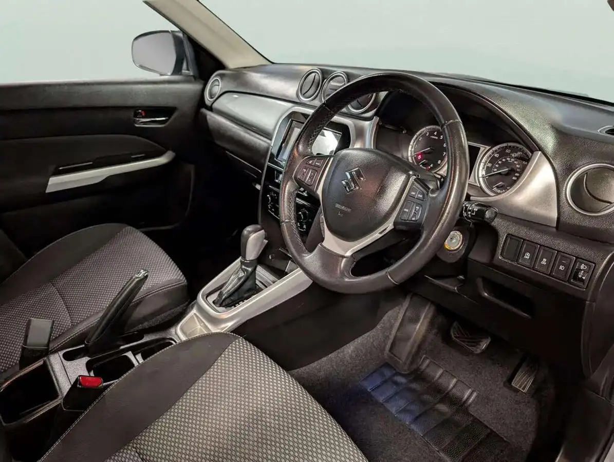 2018-suzuki-vitara-16-sz-t-auto-big-25