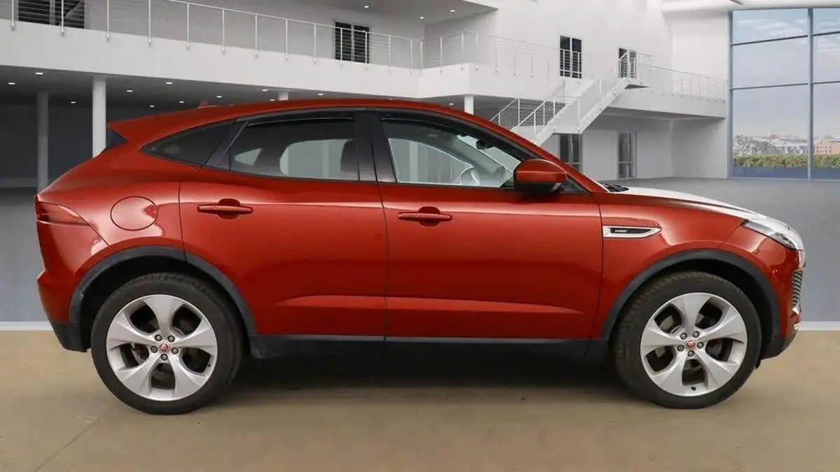2018-jaguar-e-pace-20-i4d-hse-180ps-ss-big-8