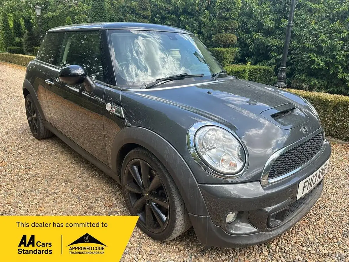 2013-mini-cooper-16-cooper-s-184bhp-sport-chili-hatchback-3d-auto-big-0