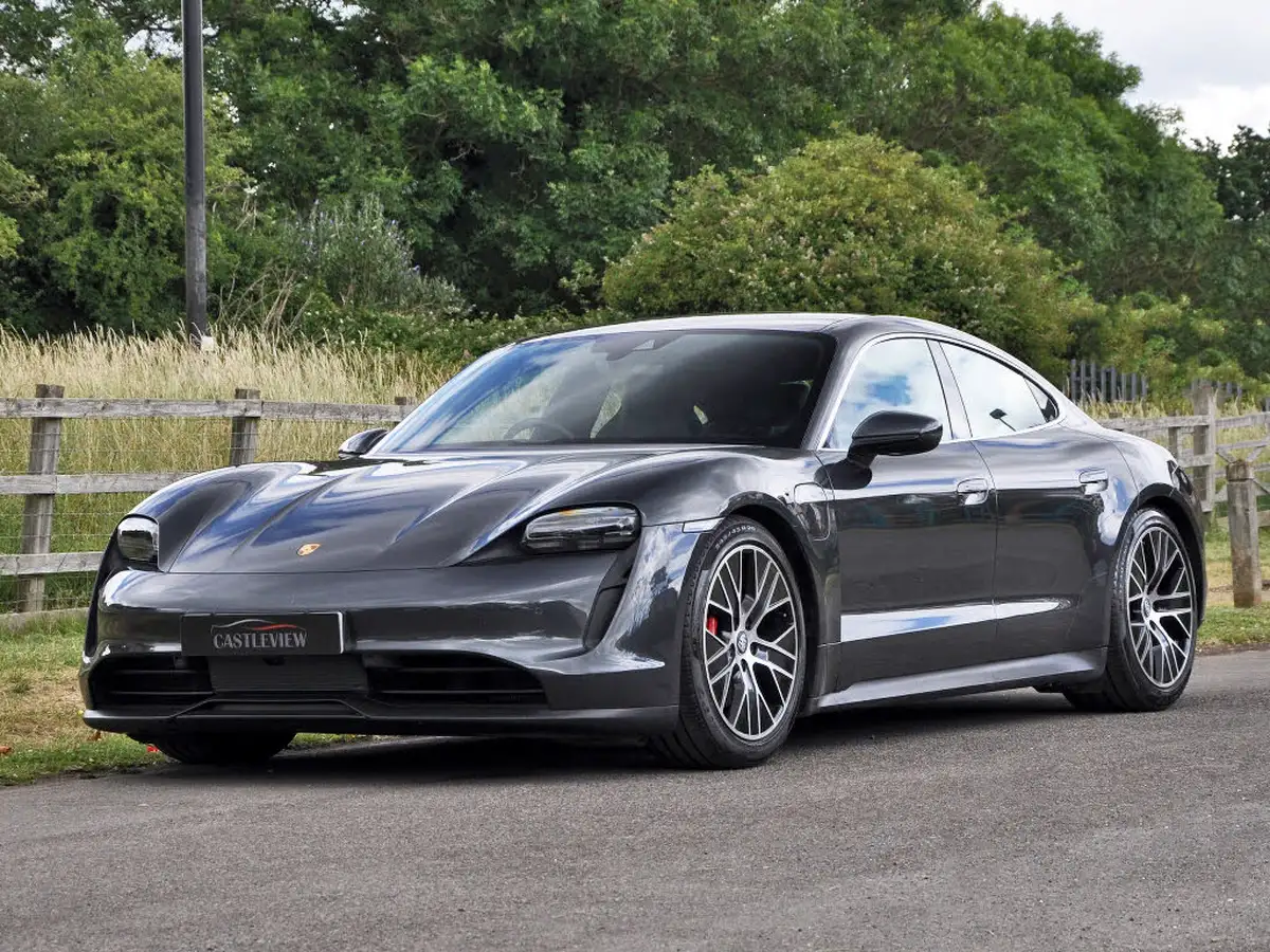2021-porsche-taycan-e-4s-571ps-performance-battery-plus-big-38