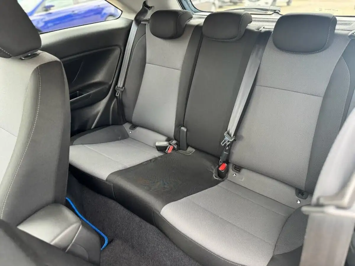 2016-hyundai-i20-12-sport-big-27