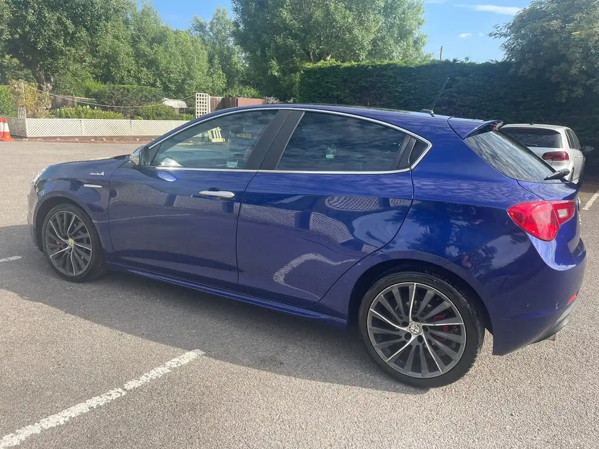 2014-alfa-romeo-giulietta-14-sportiva-nav-alfa-tct-big-14