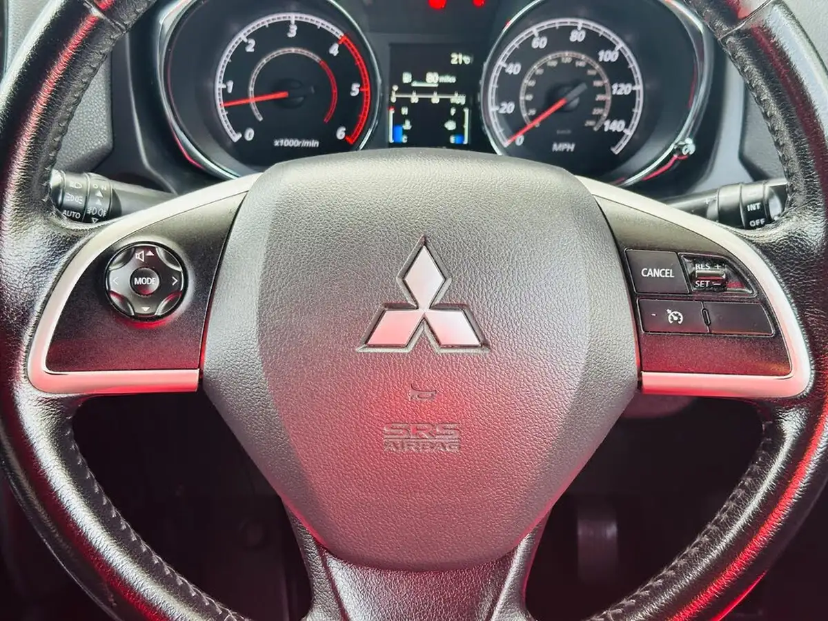 2015-mitsubishi-asx-18td-4-big-44