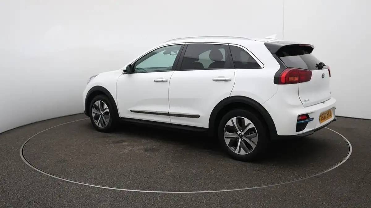 2020-kia-e-niro-ev-4-big-36