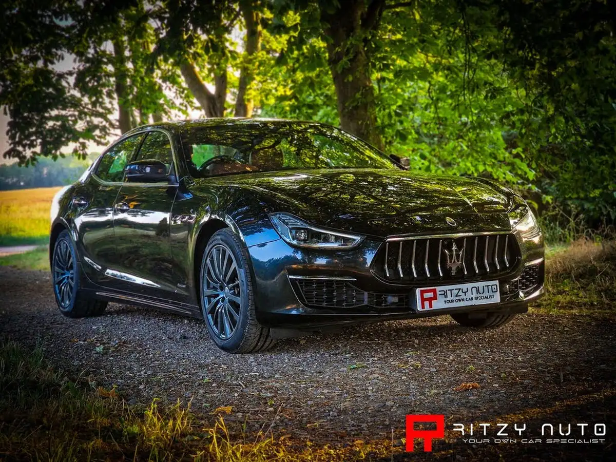 2017-maserati-ghibli-30-s-granlusso-ss-big-16