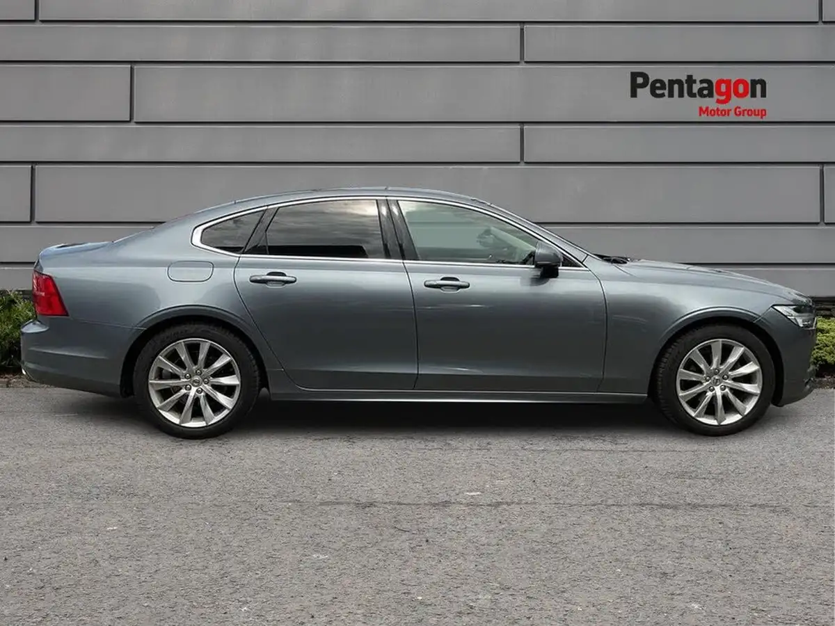 2019-volvo-s90-20td-d4-momentum-plus-big-13