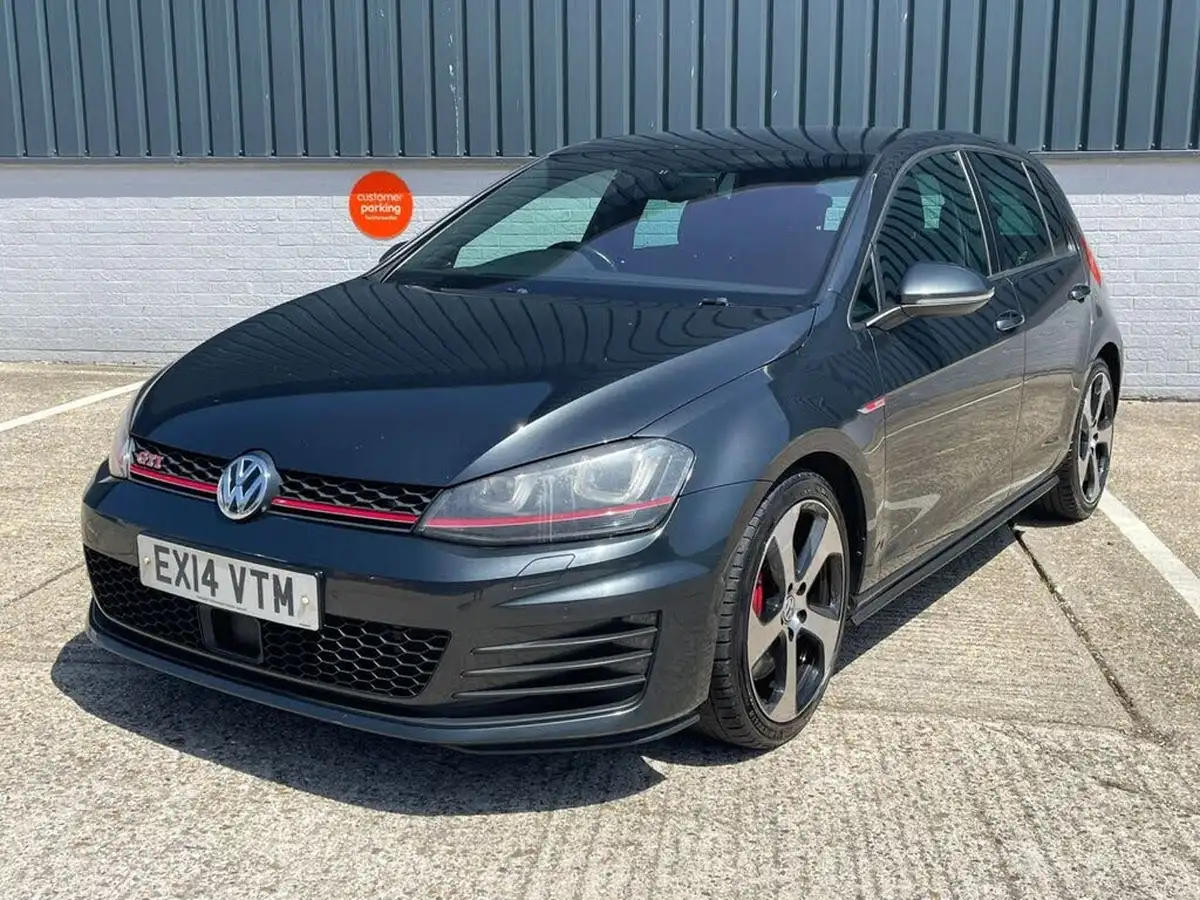 2014-volkswagen-golf-20-gti-230ps-performance-pk-hatchback-5d-dsg-big-63