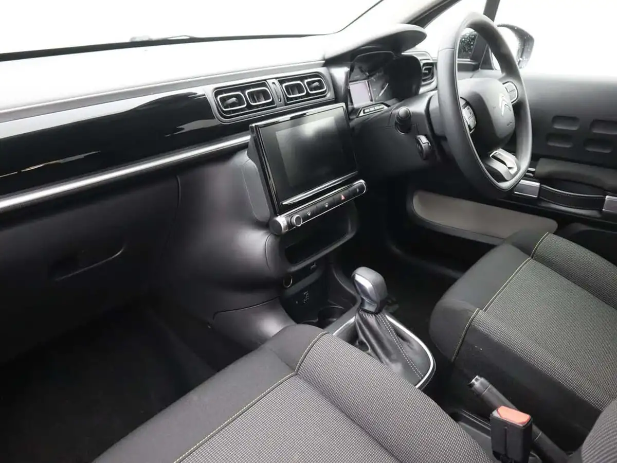 2024-citroen-c3-12-puretech-plus-110ps-eat6-big-12