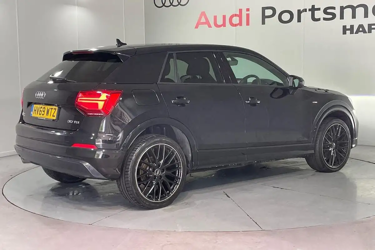 2019-audi-q2-16-30-tdi-black-edition-big-7