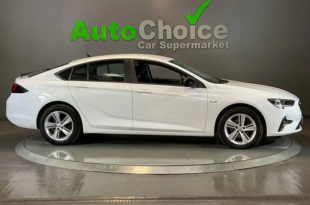 2021-vauxhall-insignia-grand-sport-15-turbo-d-se-nav-big-19