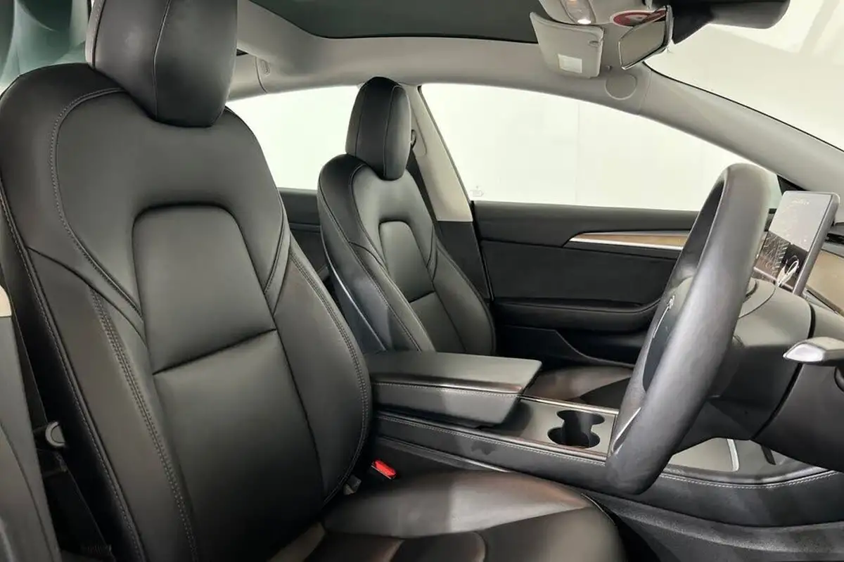 2021-tesla-model-3-e-long-range-awd-big-21