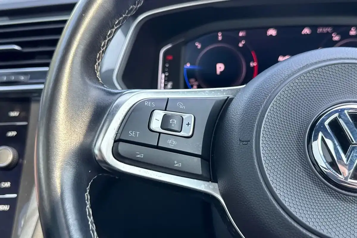 2020-volkswagen-tiguan-20tdi-r-line-tech-150ps-dsg-big-41