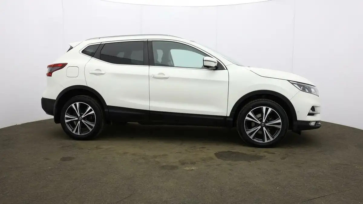 2018-nissan-qashqai-16dci-tekna-4x4-big-7