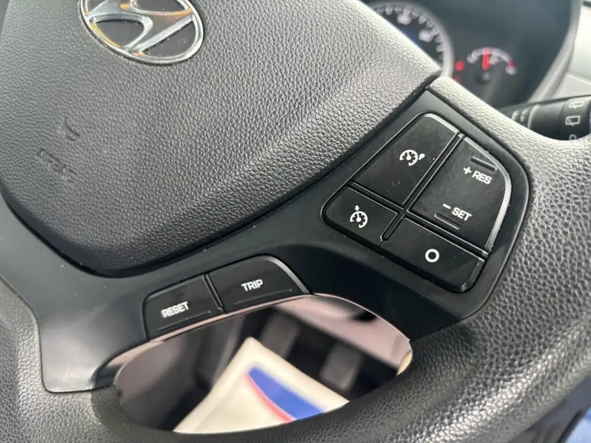 2017-hyundai-i10-10-se-big-29