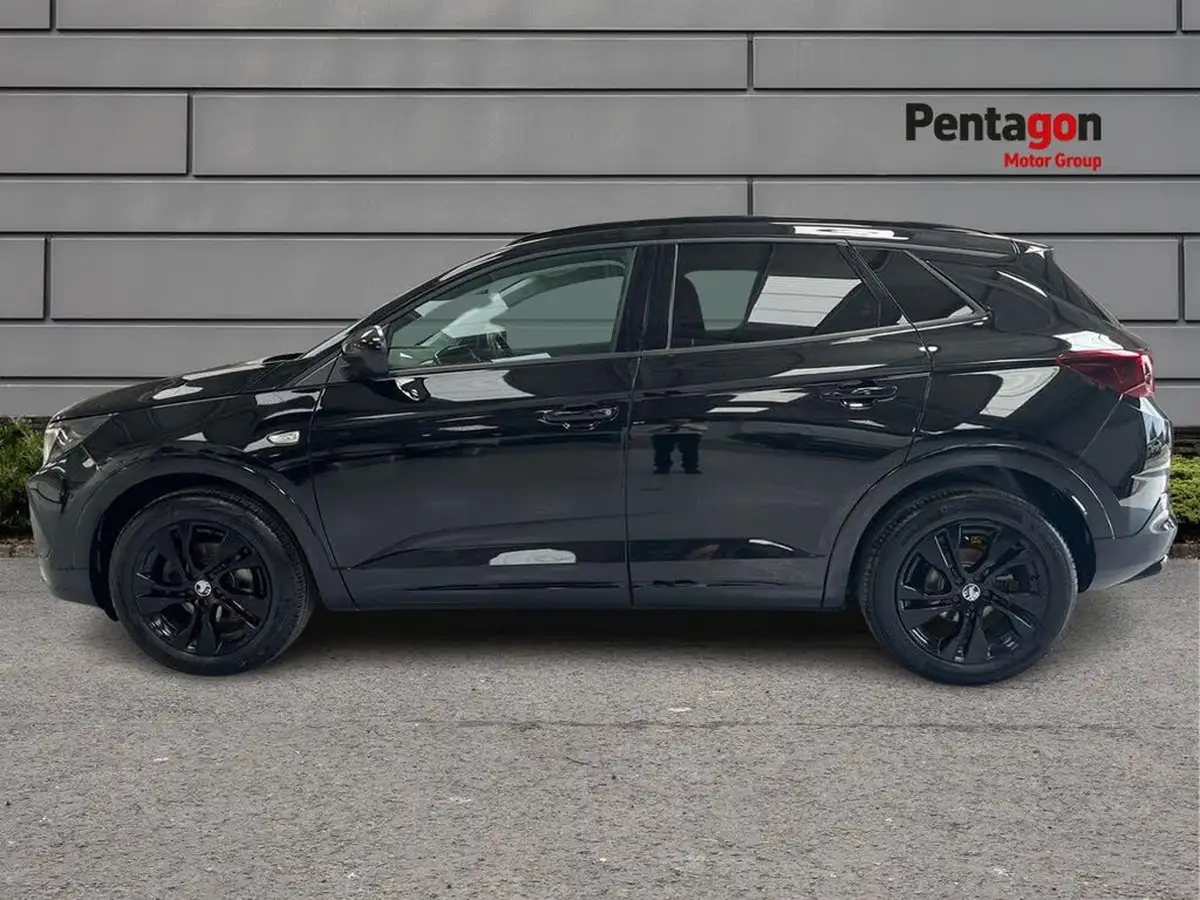 2022-vauxhall-grandland-12-gs-line-big-14