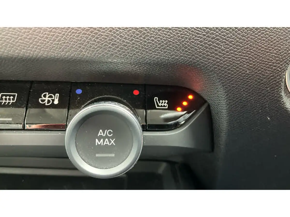 2022-citroen-c4-12-puretech-shine-plus-130ps-big-20