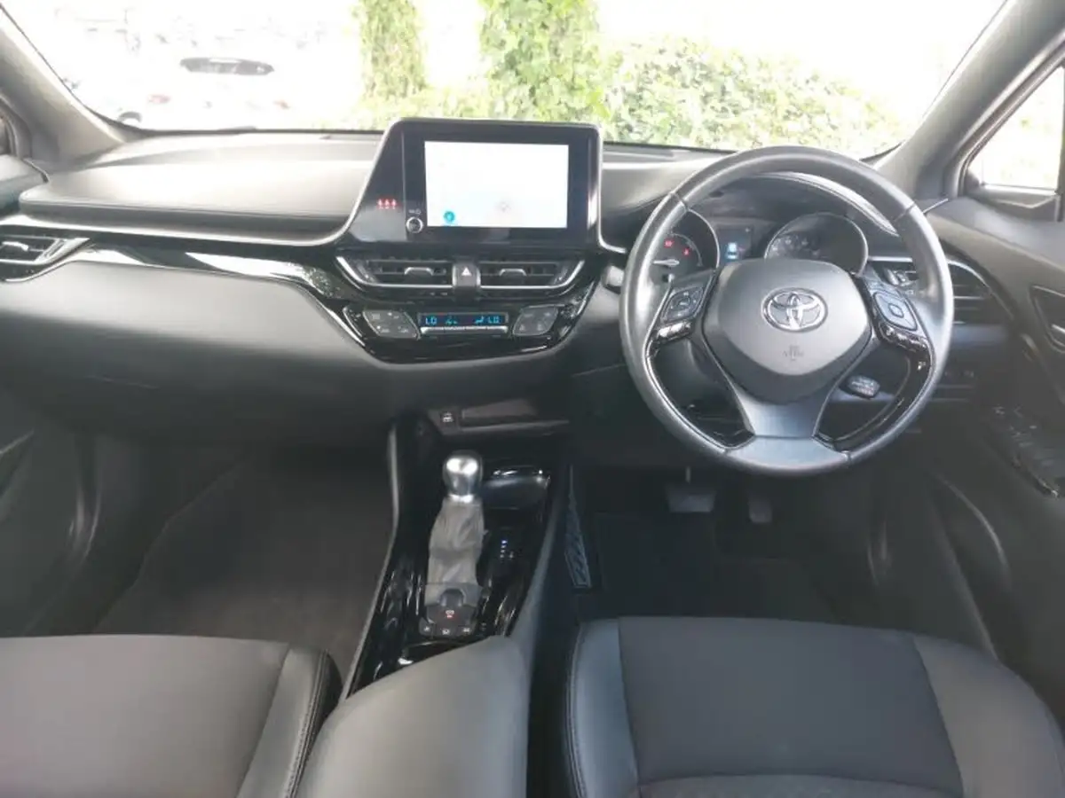 2022-toyota-c-hr-20-vvt-i-design-big-2