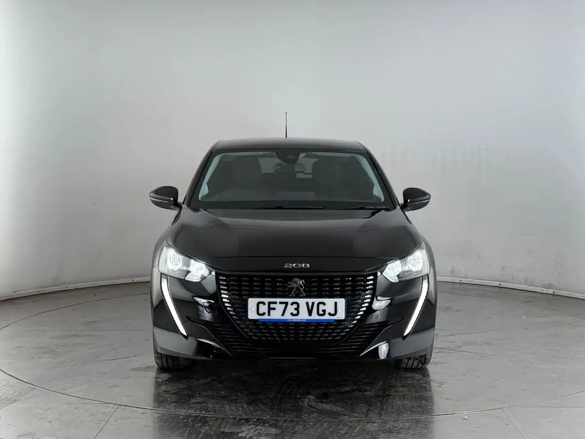 2023-peugeot-208-12-puretech-allure-premium-130ps-eat8-big-2