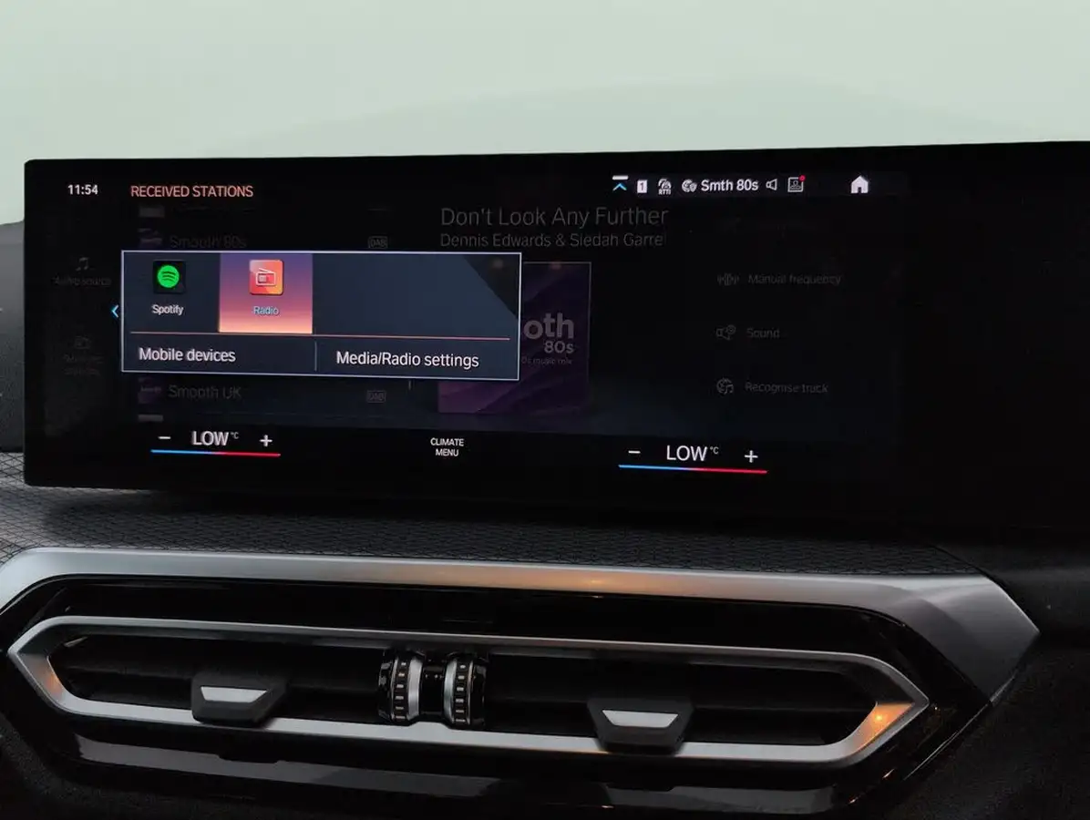 2022-bmw-i4-e-edrive40-m-sport-big-21