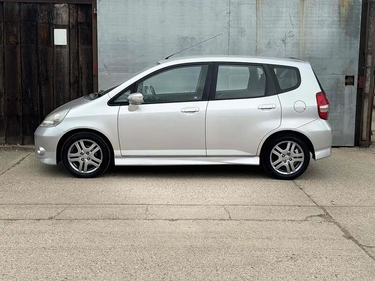 2007-honda-jazz-14-sport-cvt-7-big-3