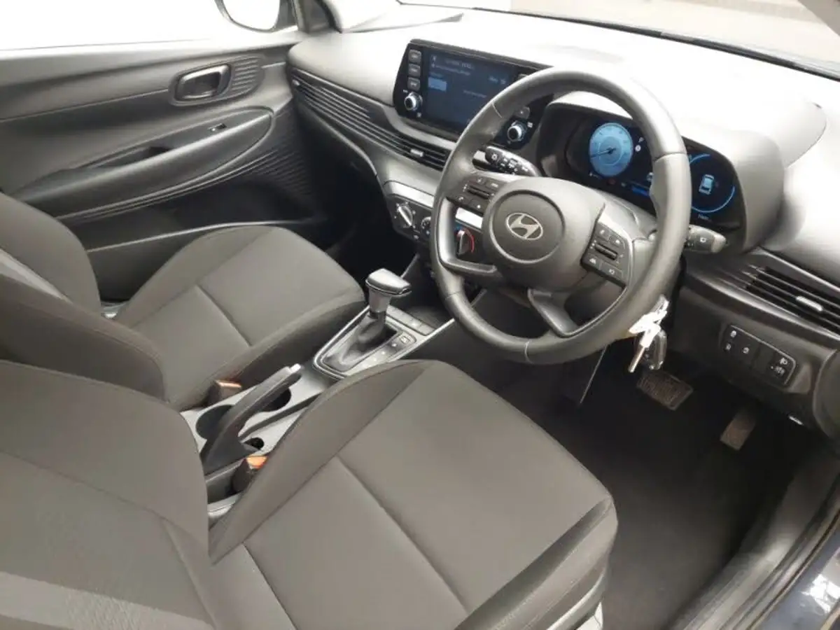 2024-hyundai-i20-10-t-gdi-advance-dct-big-12