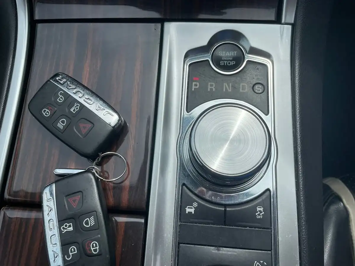 2013-jaguar-xf-22td-portfolio-200ps-ss-sportbrake-5d-auto-big-13