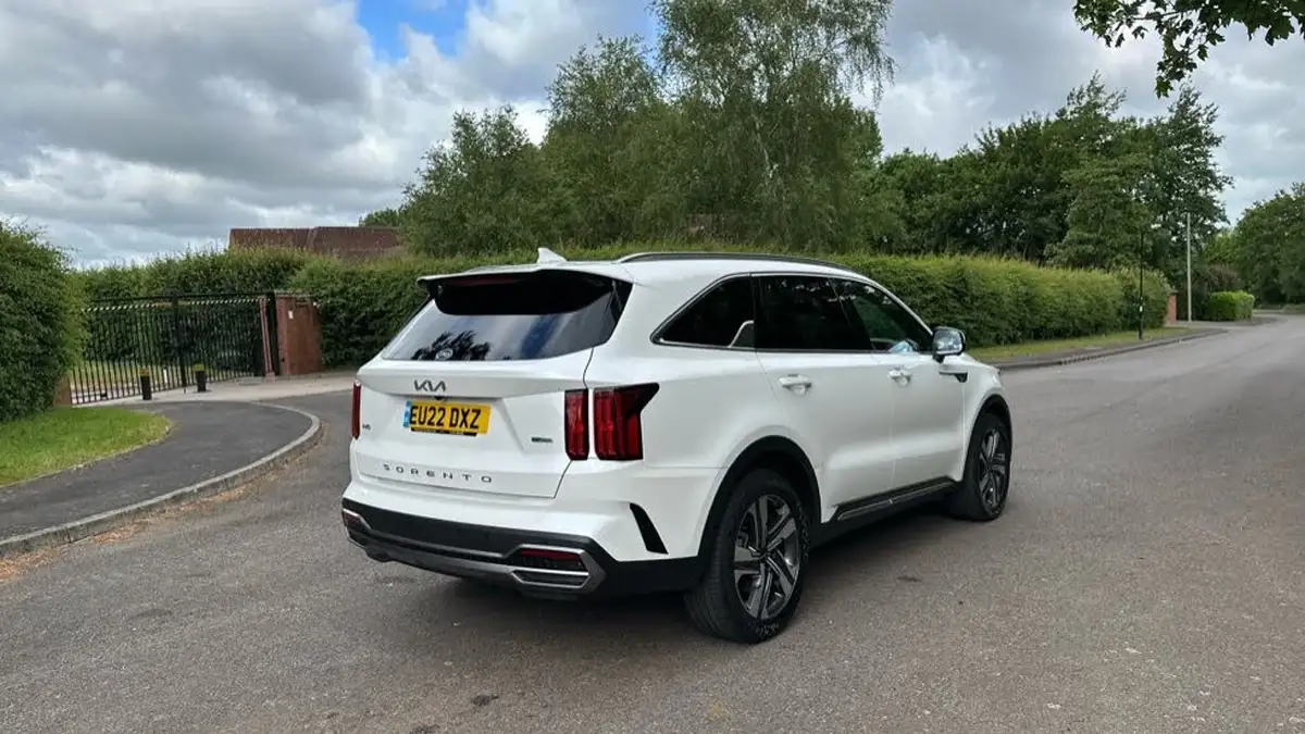 2022-kia-sorento-16-t-gdi-4-226bhp-hev-big-28