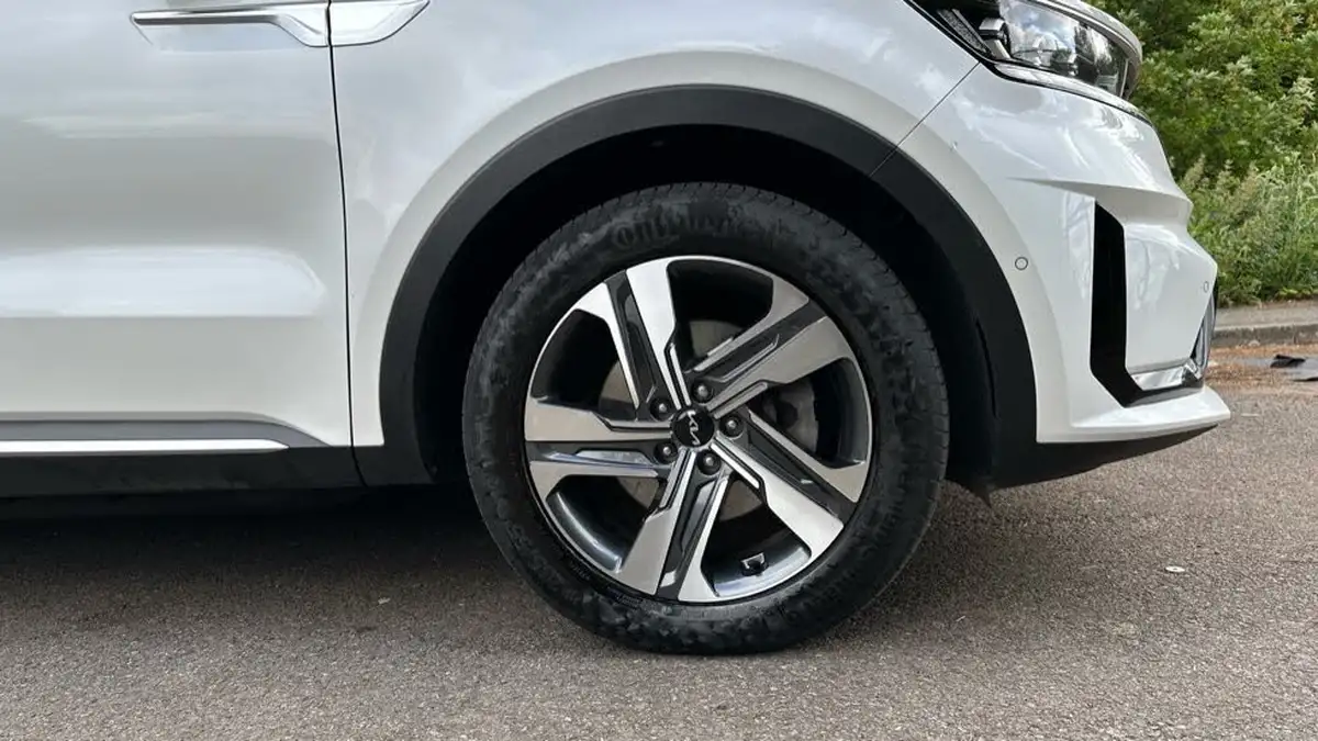 2022-kia-sorento-16-t-gdi-4-226bhp-hev-big-4