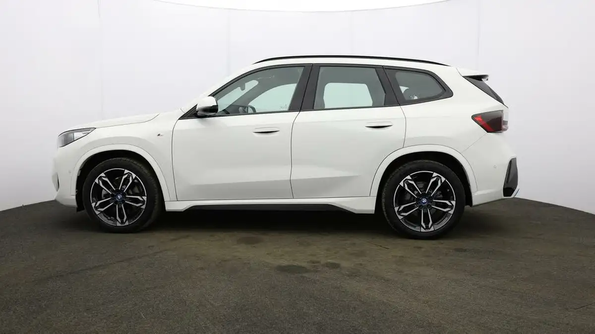 2023-bmw-ix1-e-xdrive30-m-sport-pro-packtech-plus-pack-big-62