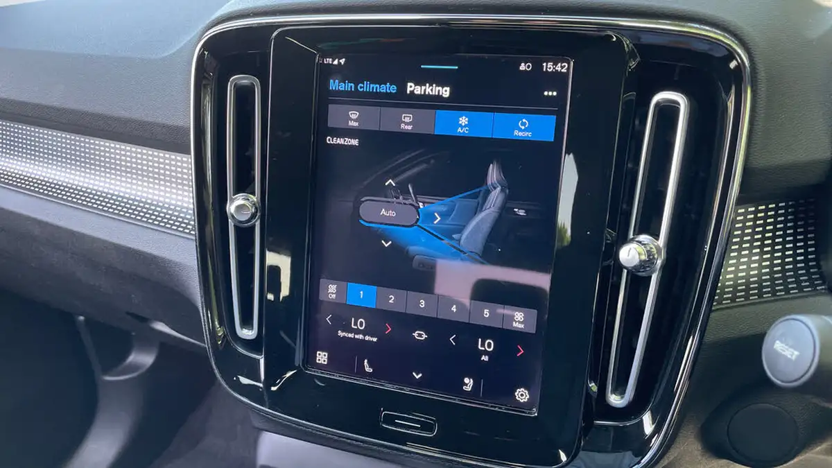 2022-volvo-xc40-e-twin-recharge-plus-big-25