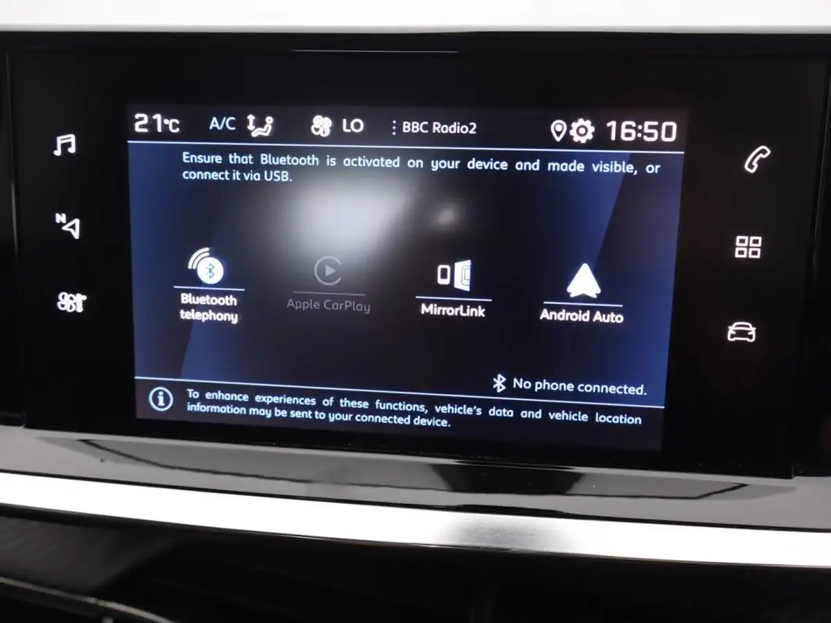 2022-peugeot-2008-suv-12-puretech-allure-premium-100bhp-big-19