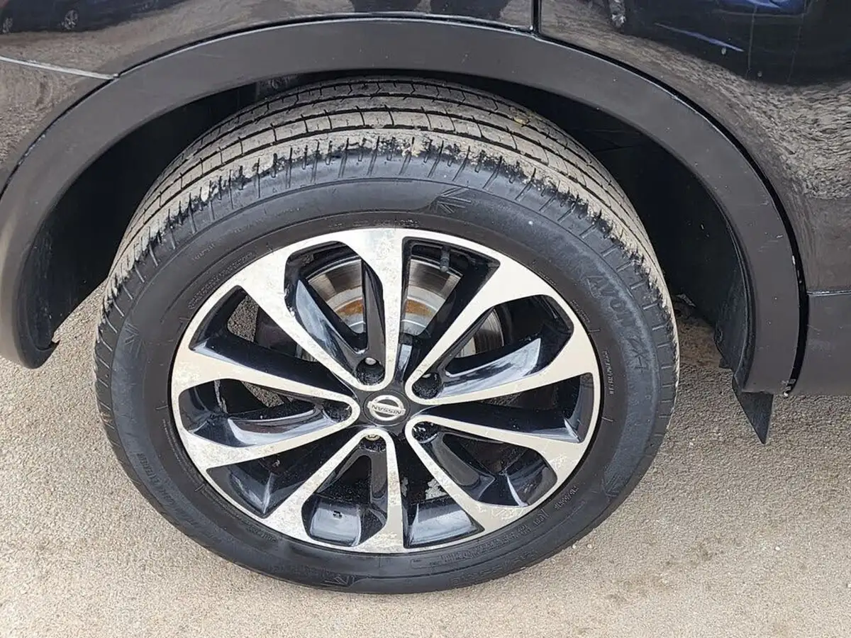 2012-nissan-qashqai2-20-n-tec-4wd-cvt-big-27