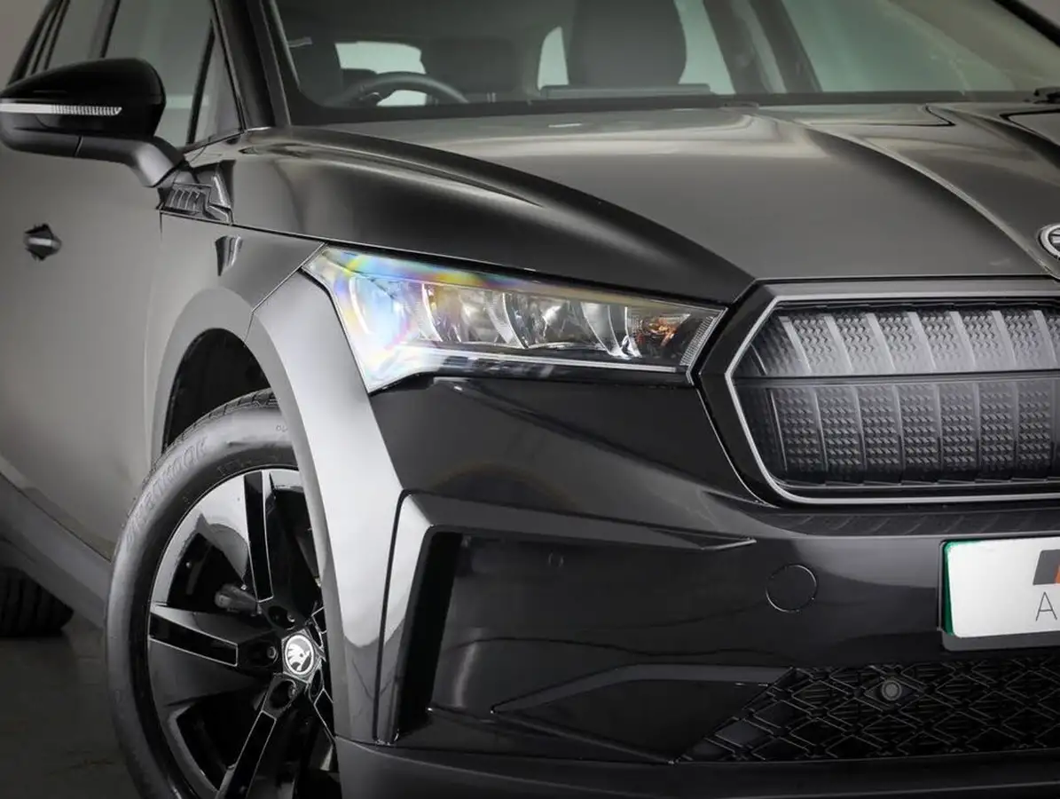 2024-skoda-enyaq-e-60-big-9