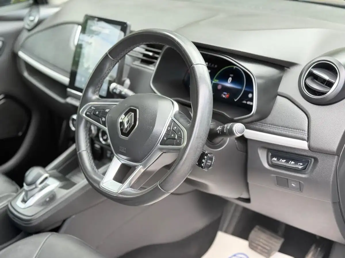 2021-renault-zoe-e-gt-line-big-12