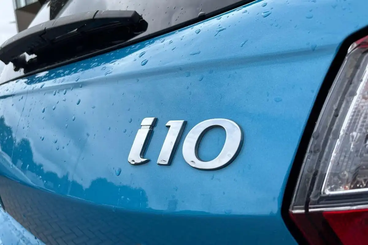 2021-hyundai-i10-10-premium-big-27