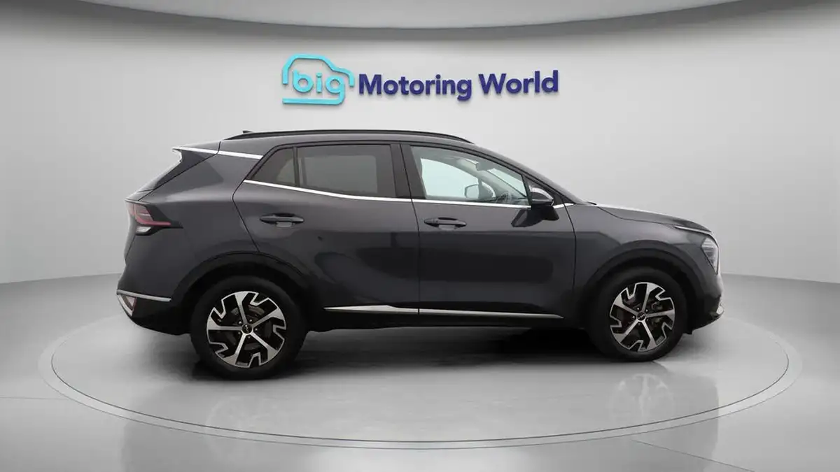 2022-kia-sportage-16-t-gdi-4-226bhp-hev-auto-big-8