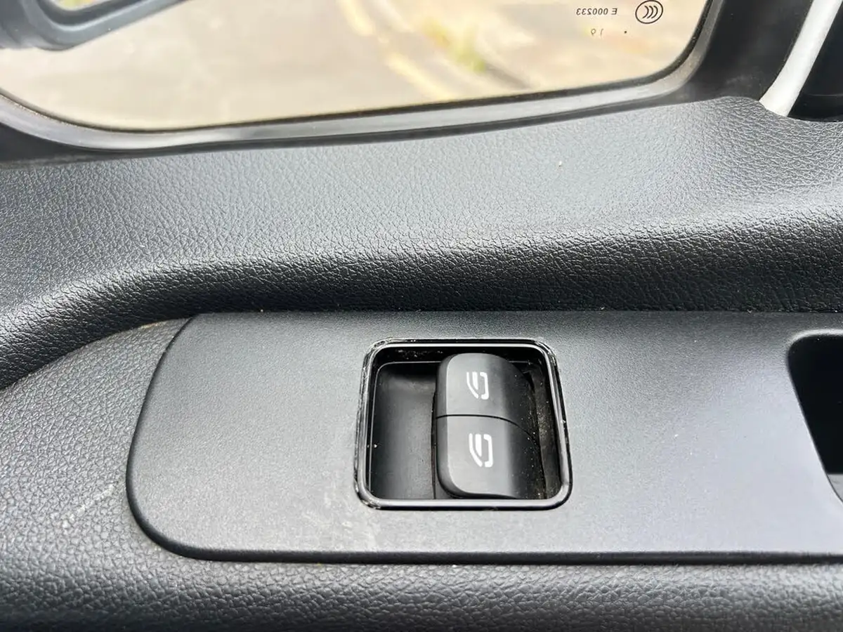 2019-mercedes-benz-sprinter-21cdi-314-l1h1-143pseu6c-panel-van-big-40