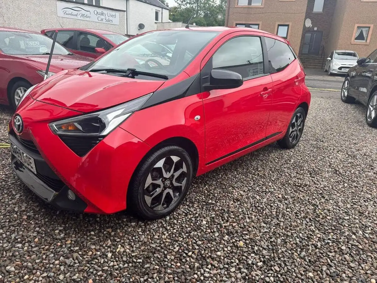 2019-toyota-aygo-10-vvt-i-x-trend-big-1