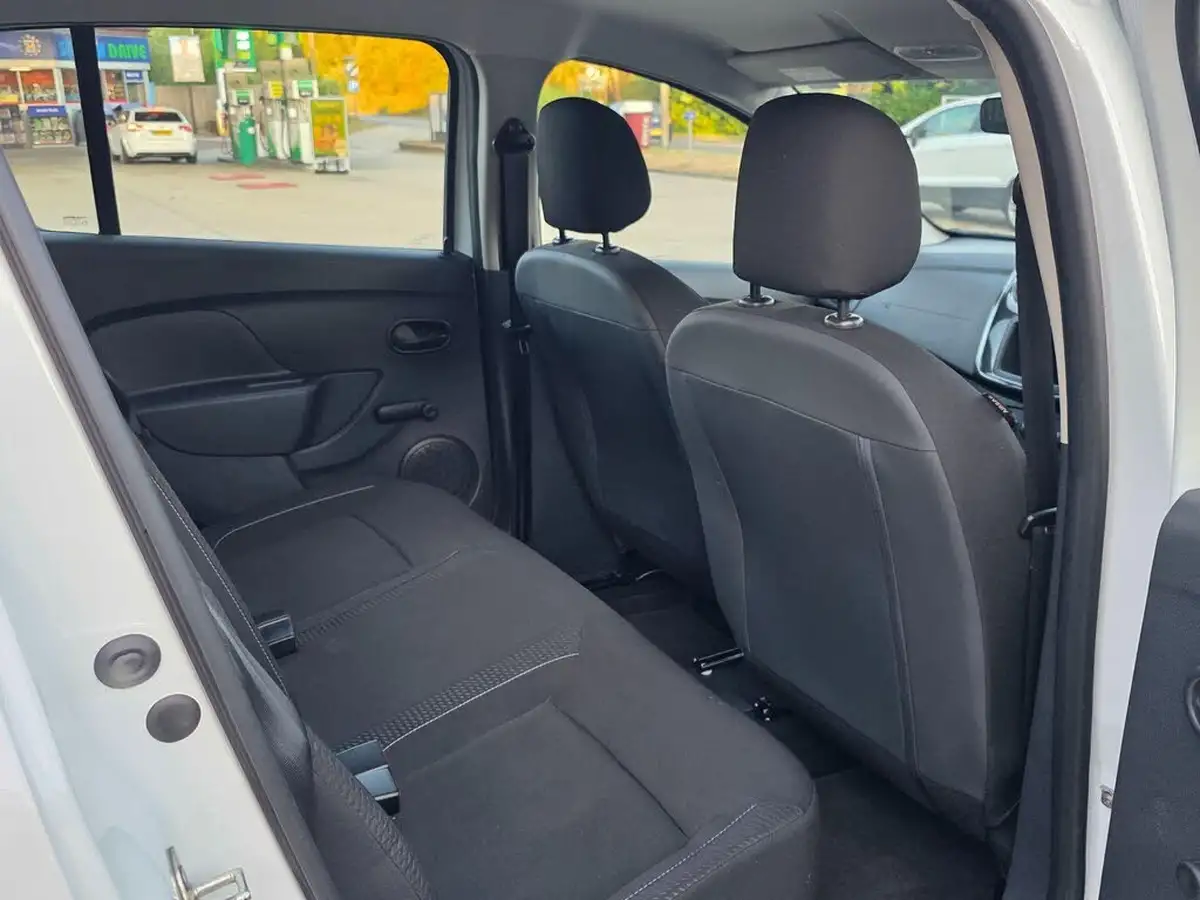 2017-dacia-sandero-10-sce-access-big-24