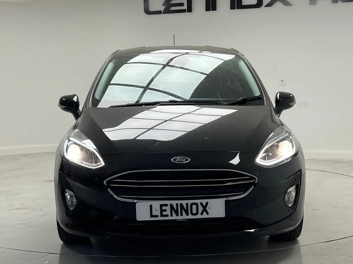 2018-ford-fiesta-10t-zetec-5d-auto-big-1