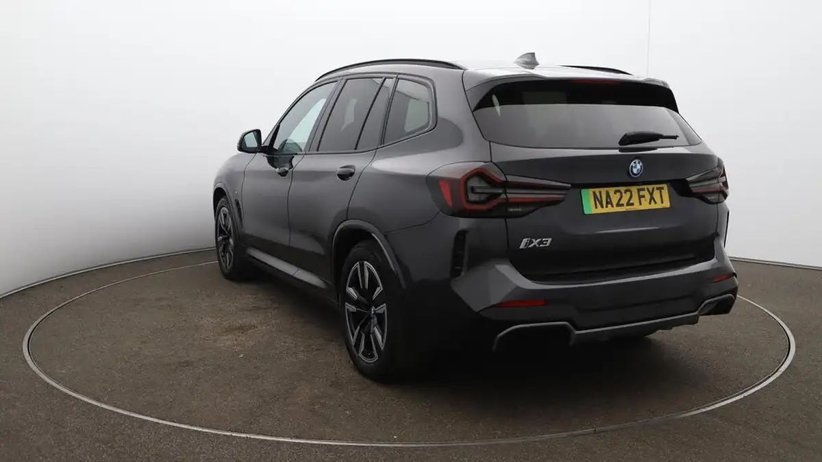 2022-bmw-ix3-e-m-sport-big-65
